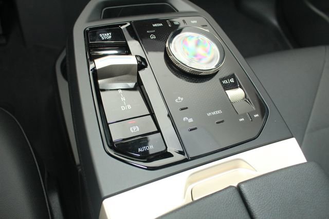 New 2026 BMW iX xDrive45 image 13