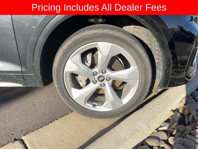 Used 2021 Audi Q5 2.0T Premium Plus w/ Premium Plus Package AWD/4WD image 13