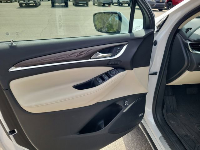 Certified 2023 Buick Enclave Avenir w/ Avenir Technology Package image 18