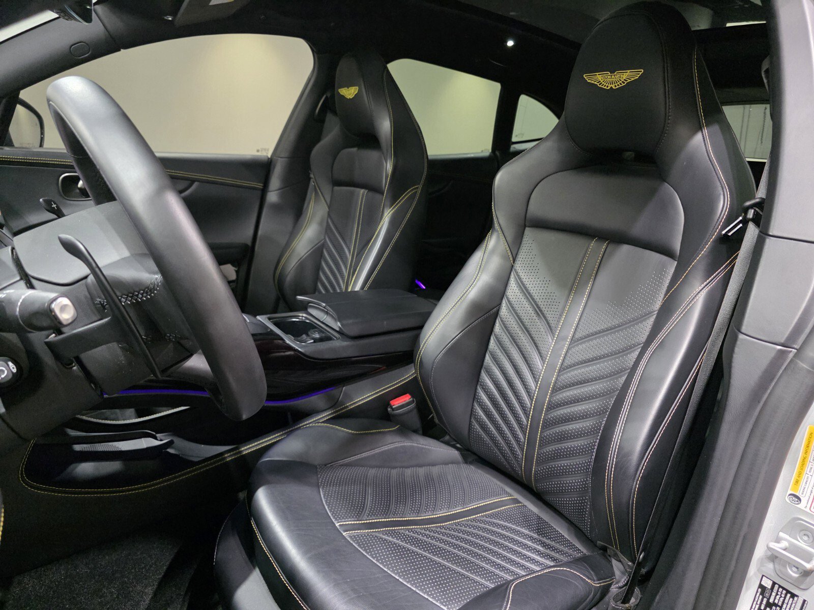 Used 2024 Aston Martin DBX 707 image 12