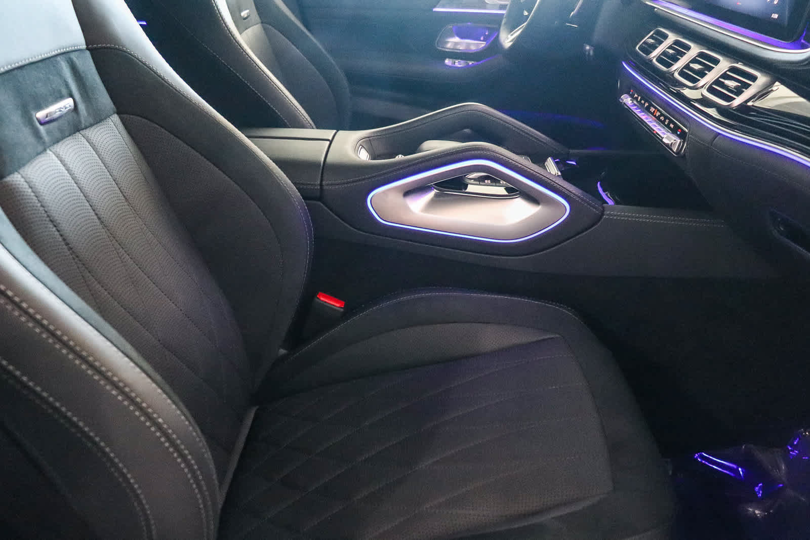 Certified 2025 Mercedes-Benz GLE 53 AMG 4MATIC Coupe image 21