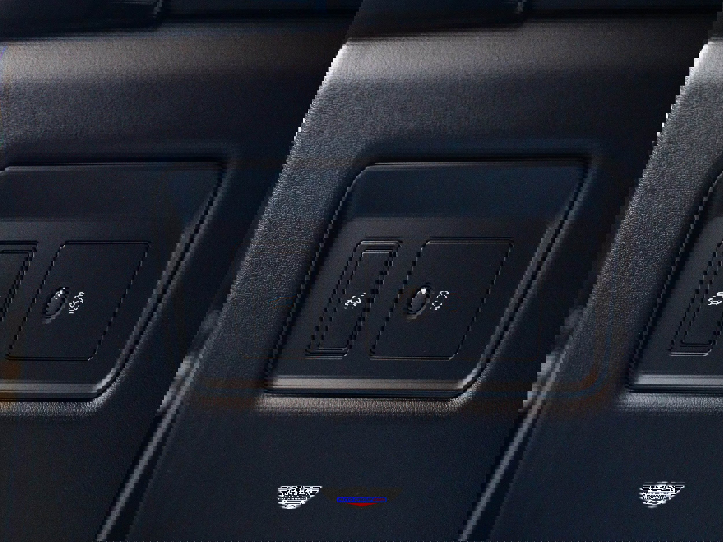 Used 2020 Land Rover Range Rover HSE image 40