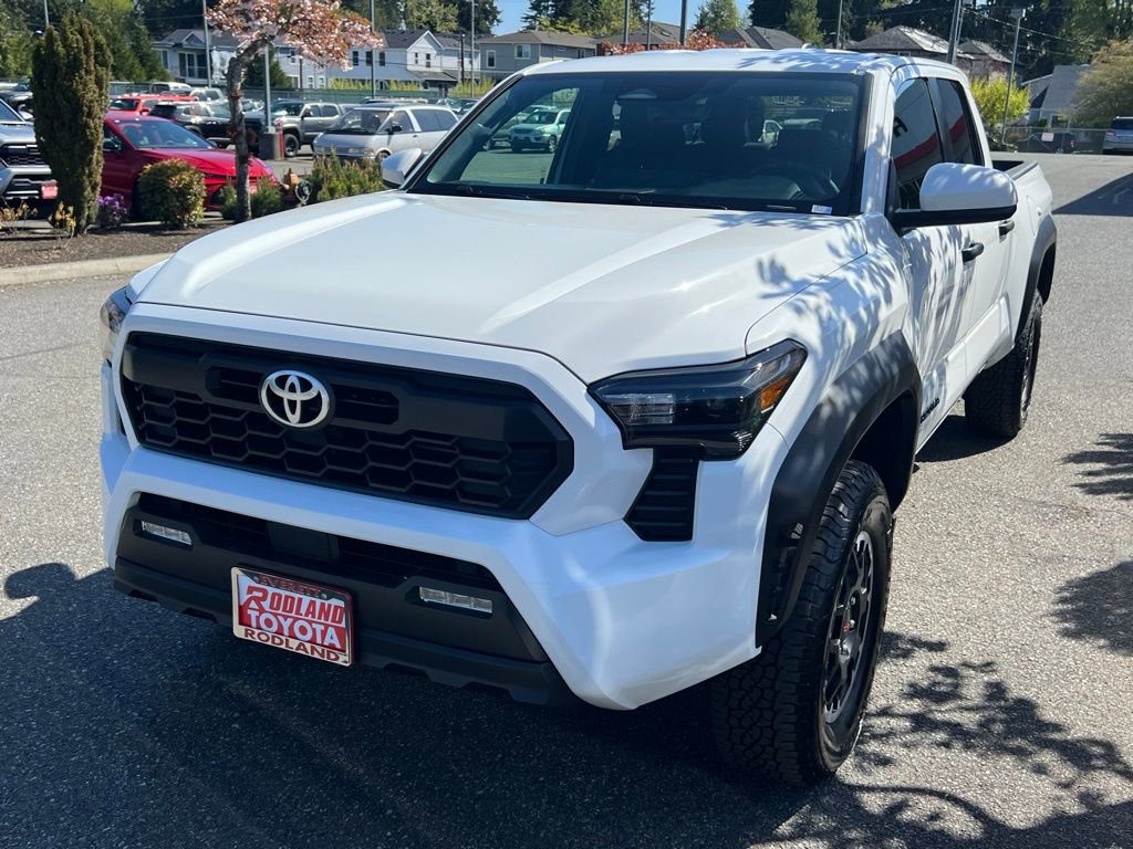 Certified 2024 Toyota Tacoma TRD Off-Road AWD/4WD image 4