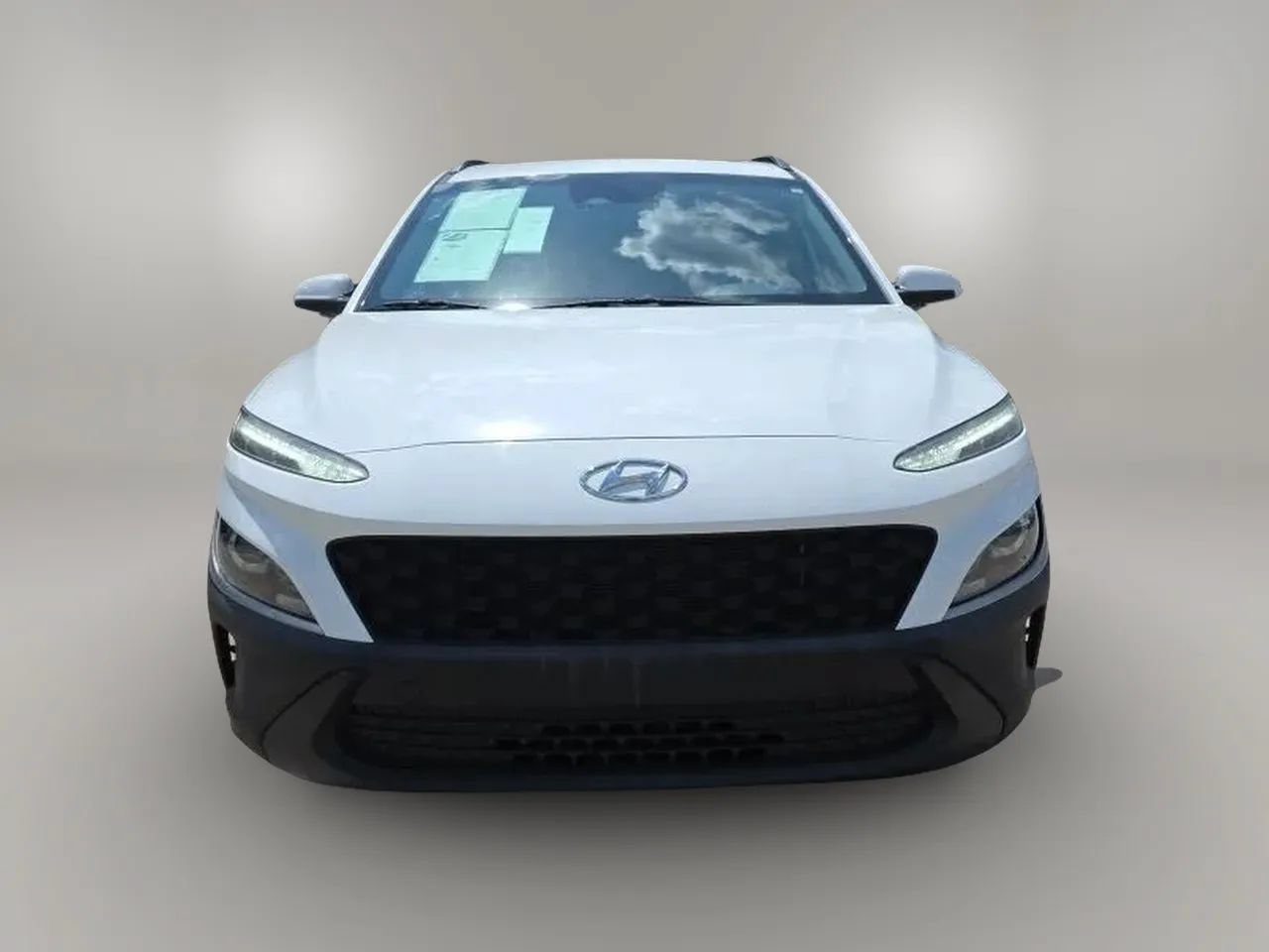 Used 2022 Hyundai Kona SEL w/ Convenience Package FWD image 4