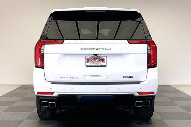 Used 2025 GMC Yukon XL Denali image 3
