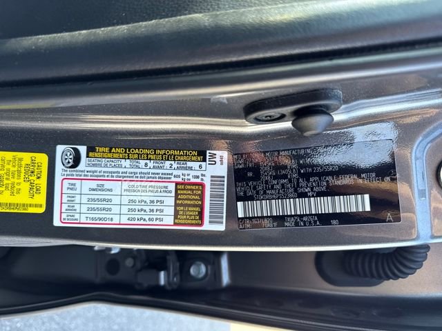 Used 2023 Toyota Highlander Limited image 36