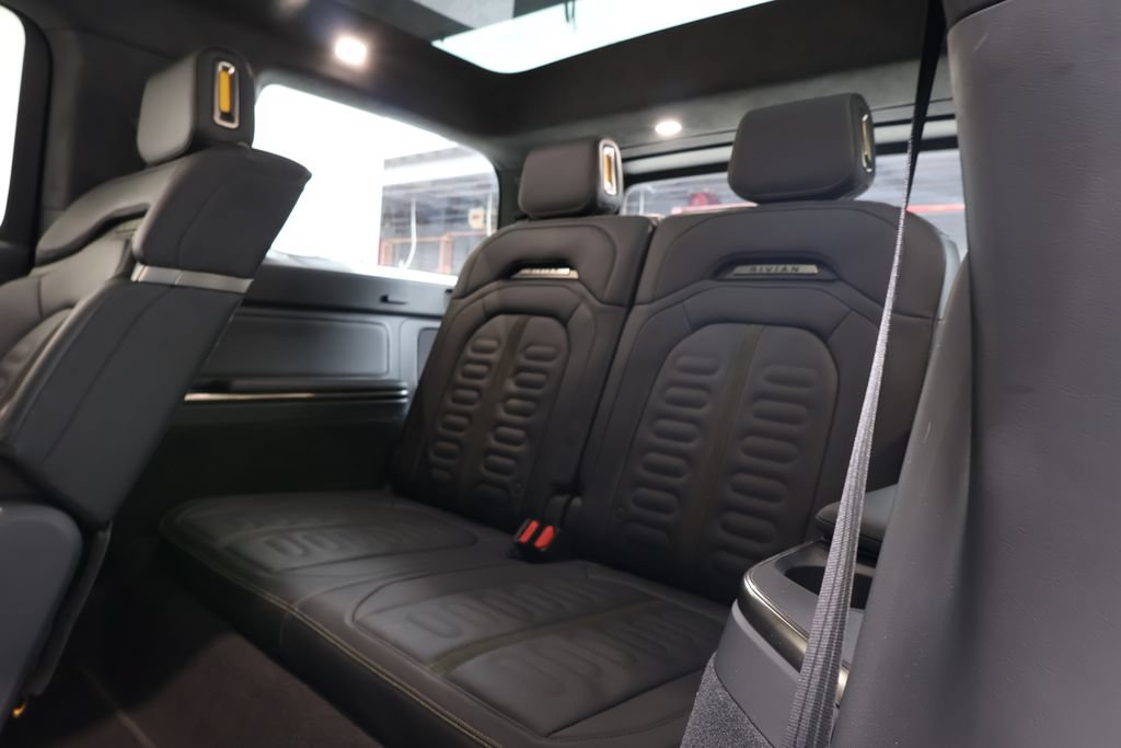 Used 2022 Rivian R1S Launch Edition AWD/4WD image 22