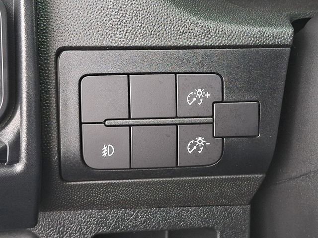 Used 2025 RAM ProMaster 2500 w/ Convenience Group FWD image 24