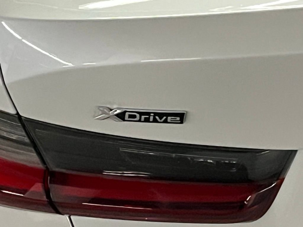 Used 2022 BMW 330i xDrive Sedan w/ Premium Package 2 image 40