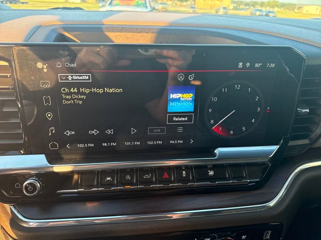 Used 2023 GMC Sierra 1500 SLT image 11