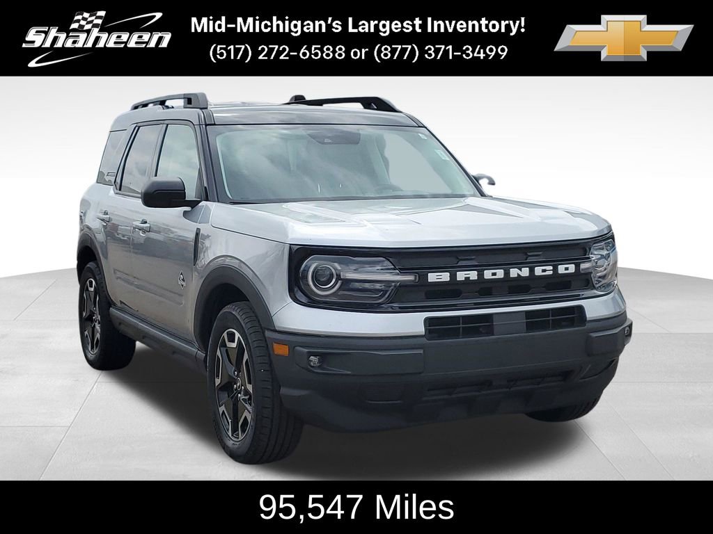 Used 2022 Ford Bronco Sport Outer Banks w/ Tech Package AWD/4WD image 2