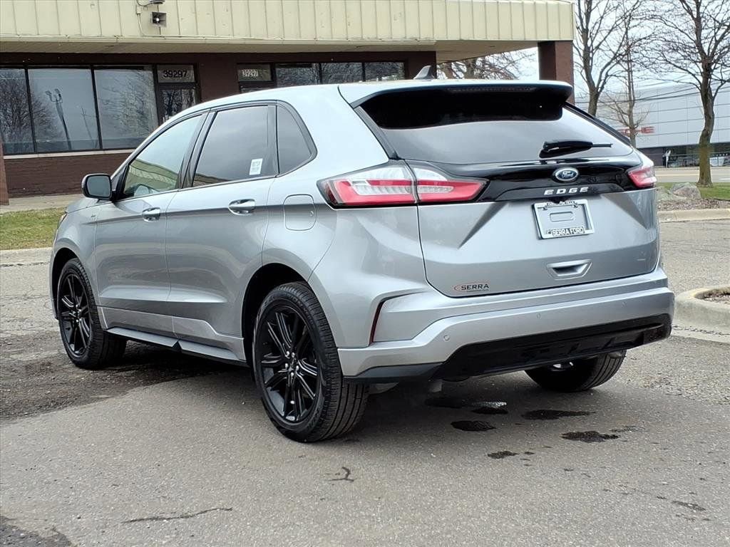 Used 2024 Ford Edge ST-Line image 3