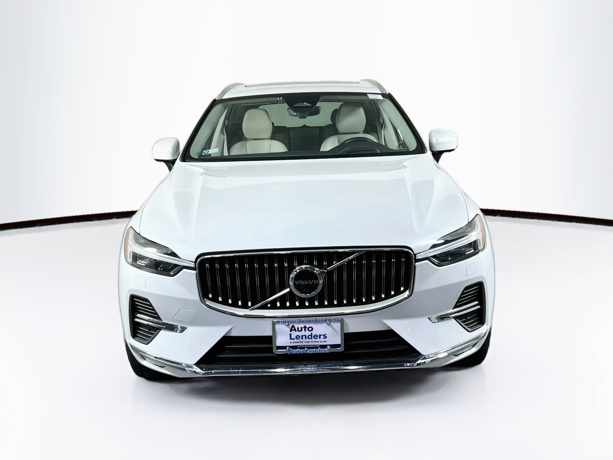Used 2022 Volvo XC60 B5 Inscription w/ Advanced Package AWD/4WD image 2