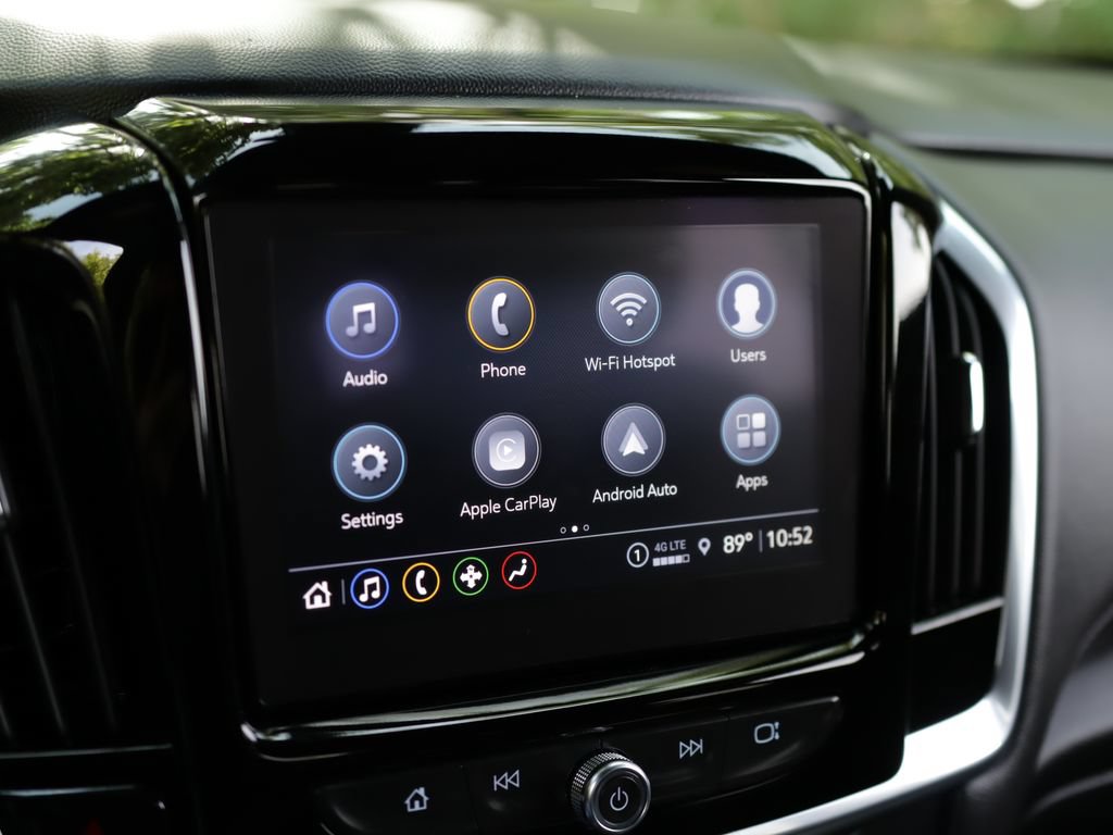Used 2023 Chevrolet Traverse LT AWD/4WD image 13