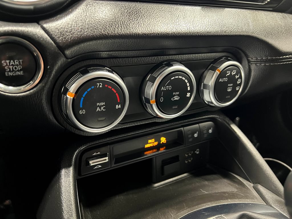 Used 2020 MAZDA MX-5 Miata RF Grand Touring RWD image 25