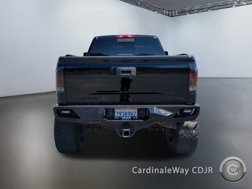 Used 2017 GMC Sierra 2500 Denali w/ Duramax Plus Package image 4