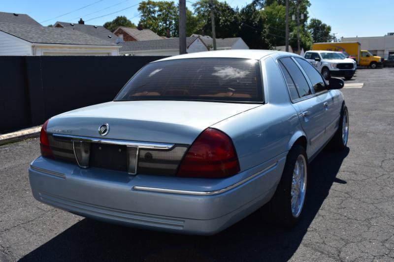 Used 2010 Mercury Grand Marquis LS RWD image 3