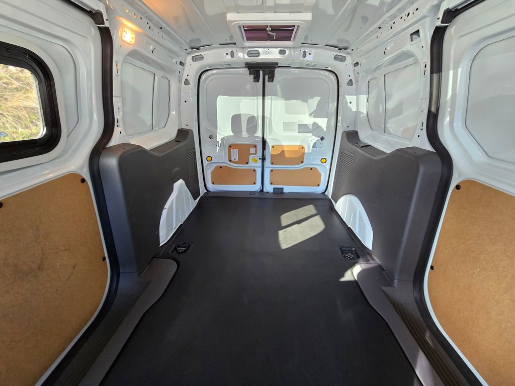 Used 2023 Ford Transit Connect XL image 40