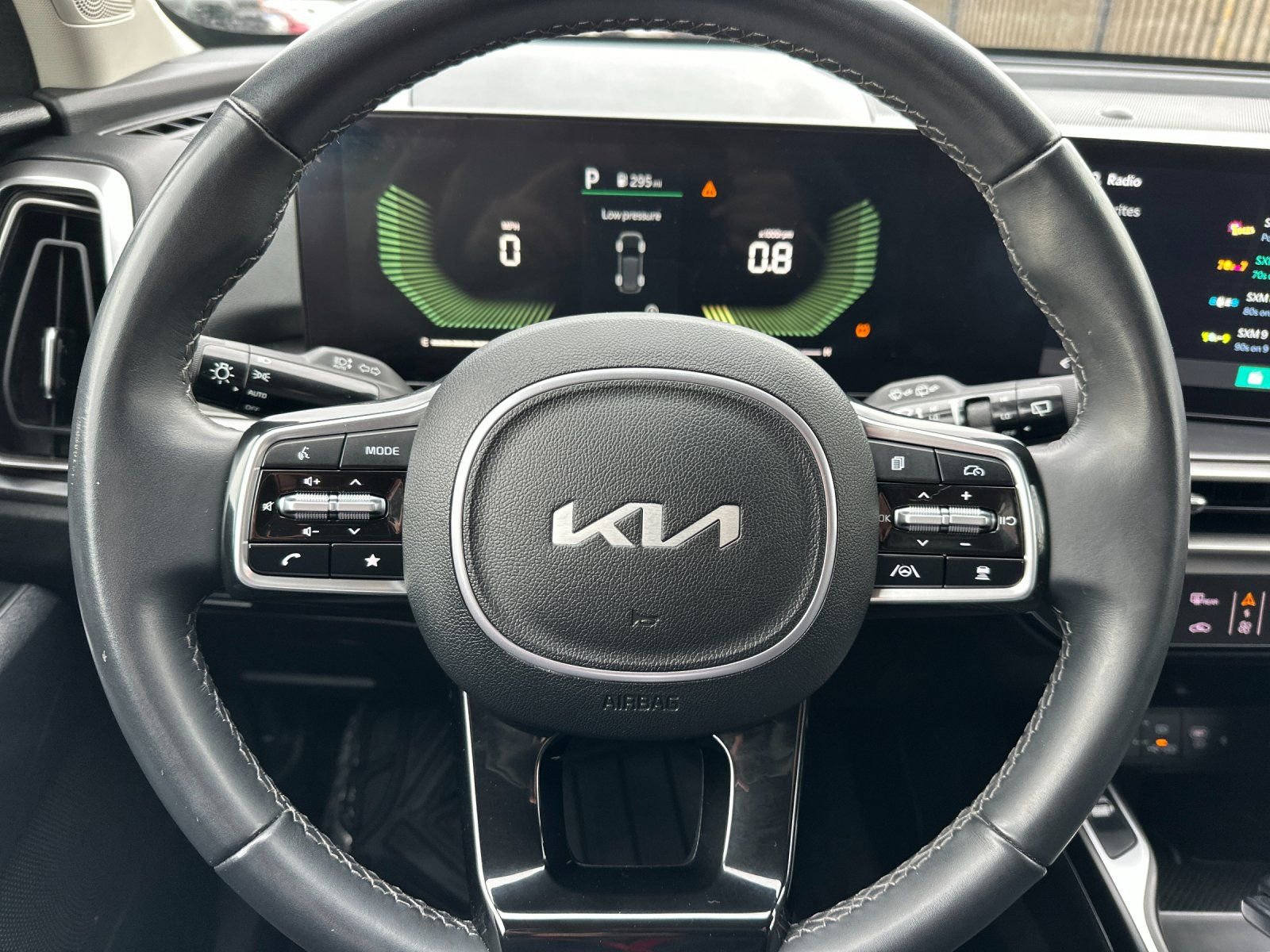 Used 2024 Kia Sorento S image 24