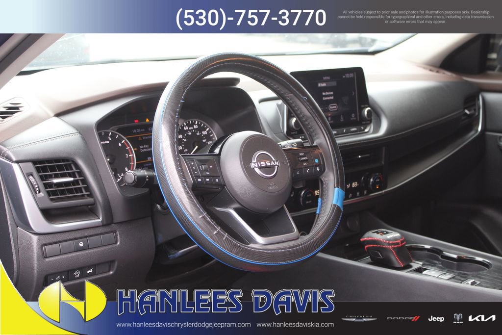 Used 2023 Nissan Rogue SV w/ SV Premium B Package FWD image 12