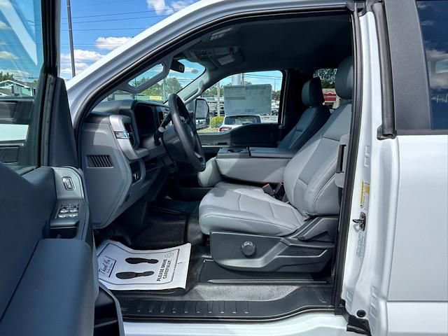 New 2026 Ford F250 XL w/ XL Chrome Package image 23