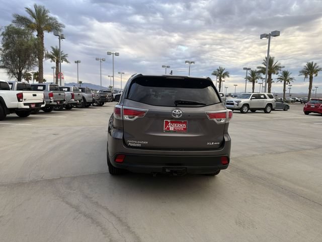 Used 2015 Toyota Highlander XLE AWD/4WD image 6