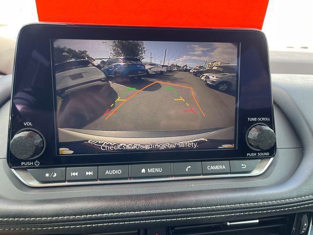 Used 2022 Nissan Rogue SV AWD/4WD image 17