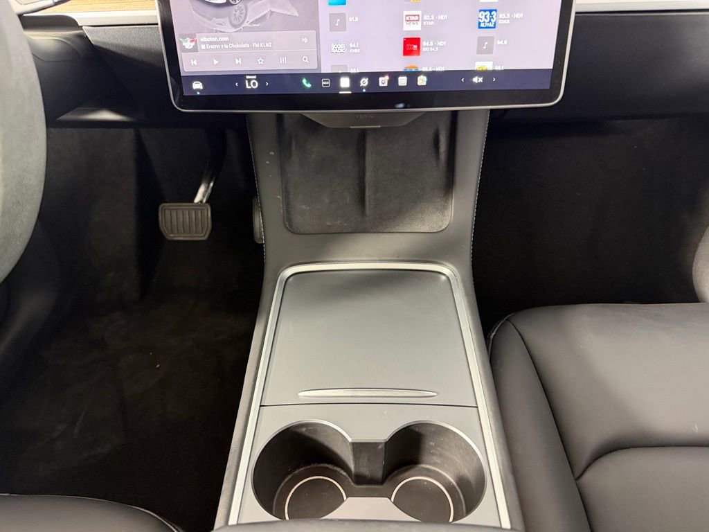 Used 2024 Tesla Model Y Long Range image 15