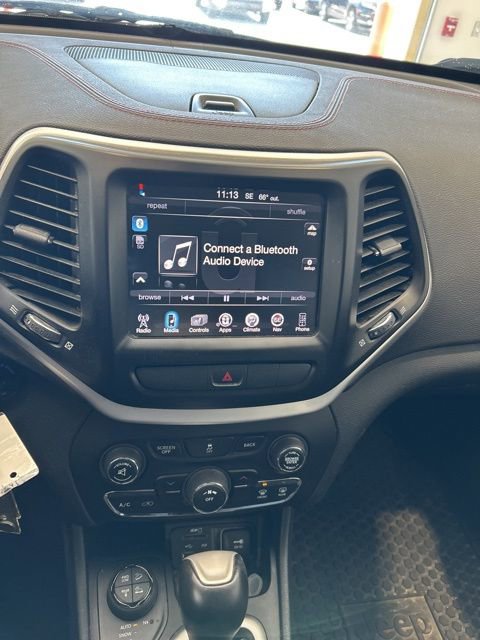 Used 2014 Jeep Cherokee Trailhawk w/ Leather Interior Group image 12