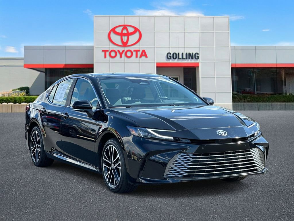 Used 2025 Toyota Camry XLE w/ Premium Plus Package AWD/4WD image 7
