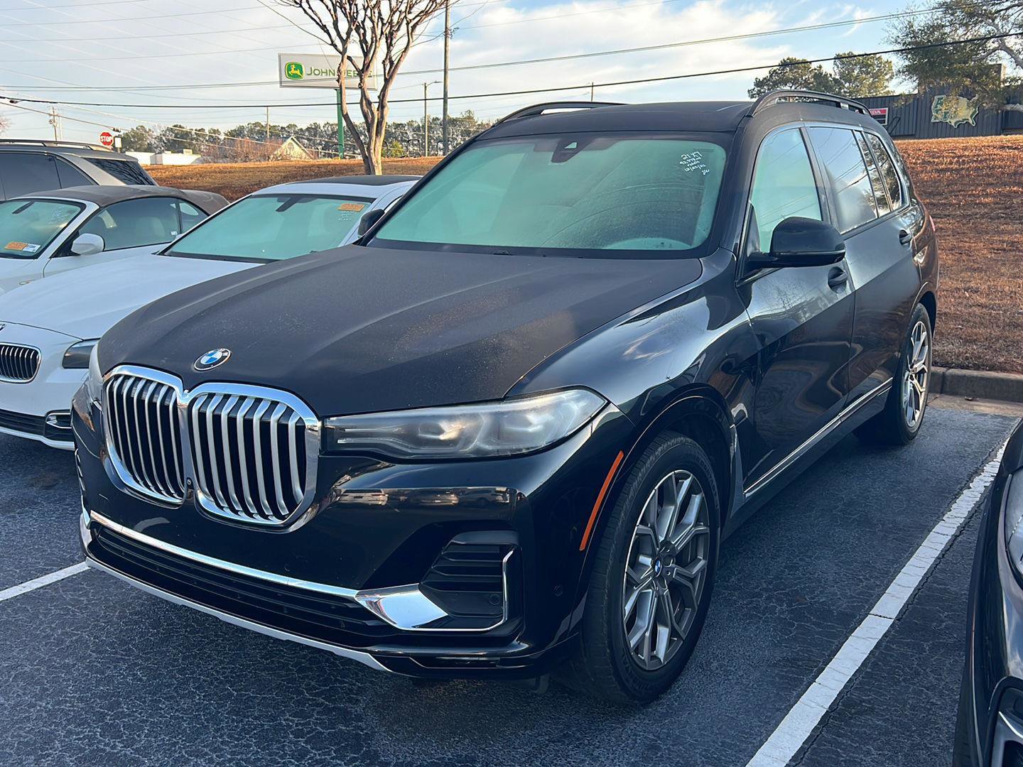 Used 2021 BMW X7 xDrive40i w/ Premium Package image 2