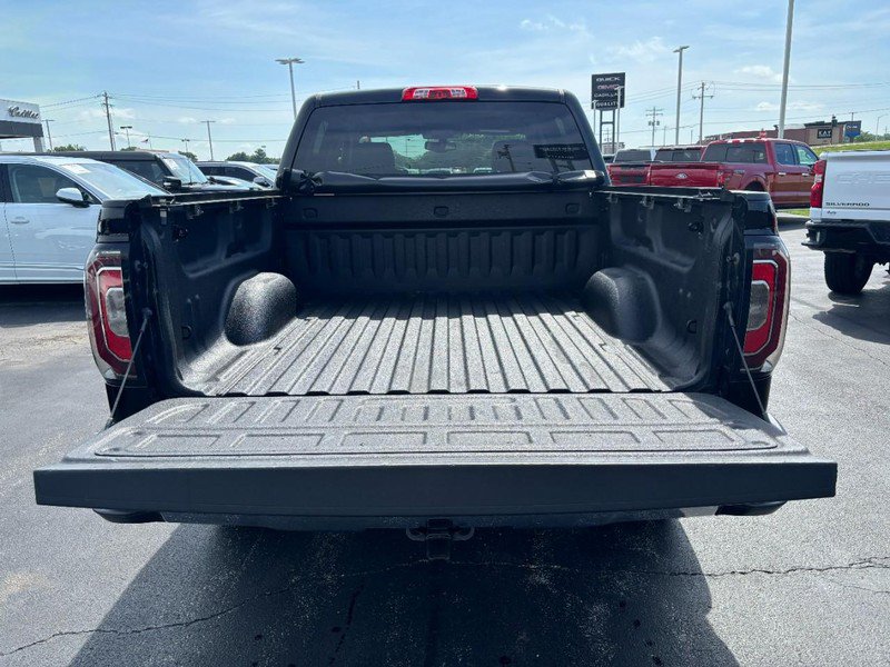 Used 2018 GMC Sierra 1500 SLT w/ SLT Premium Package AWD/4WD image 7