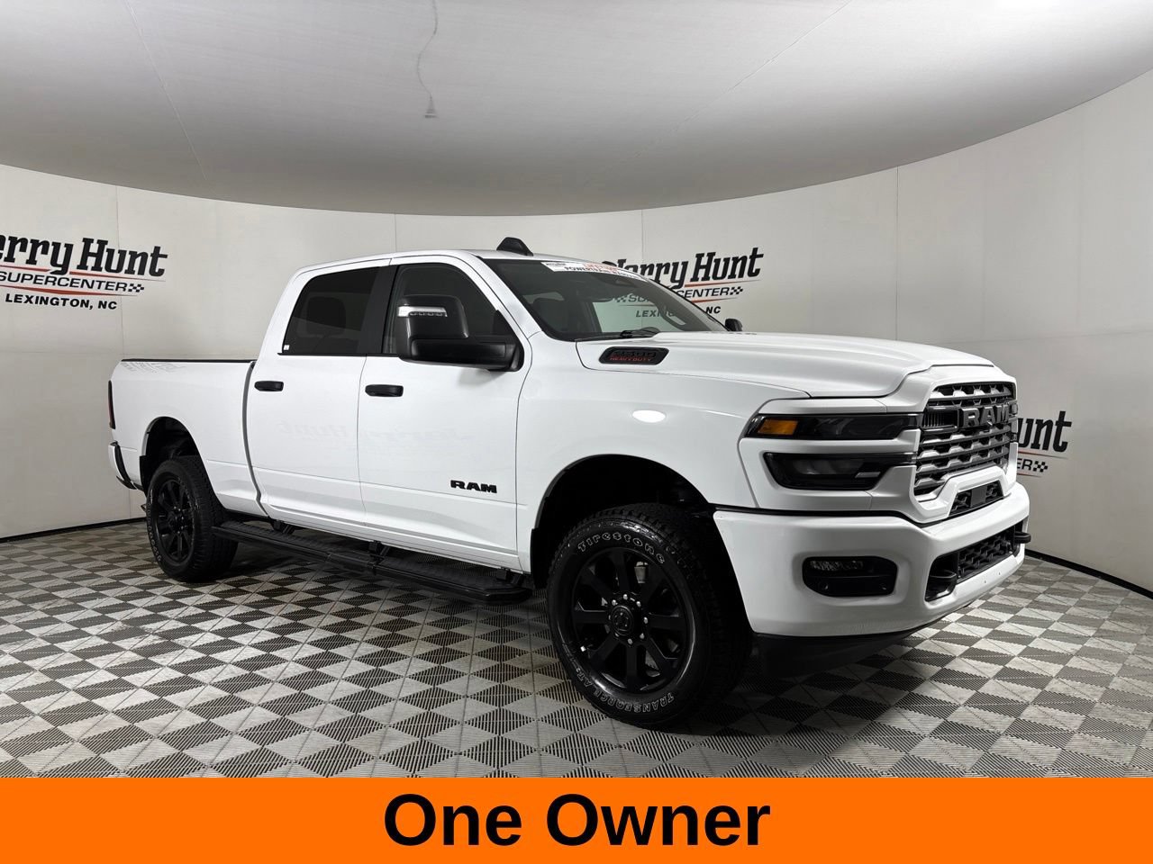 Used 2025 RAM 2500 Big Horn AWD/4WD image 4