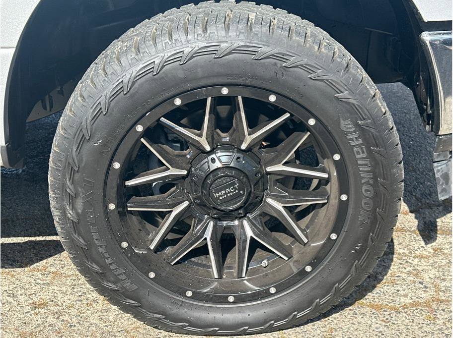 Used 2019 Ford F150 XLT w/ Equipment Group 302A Luxury image 10