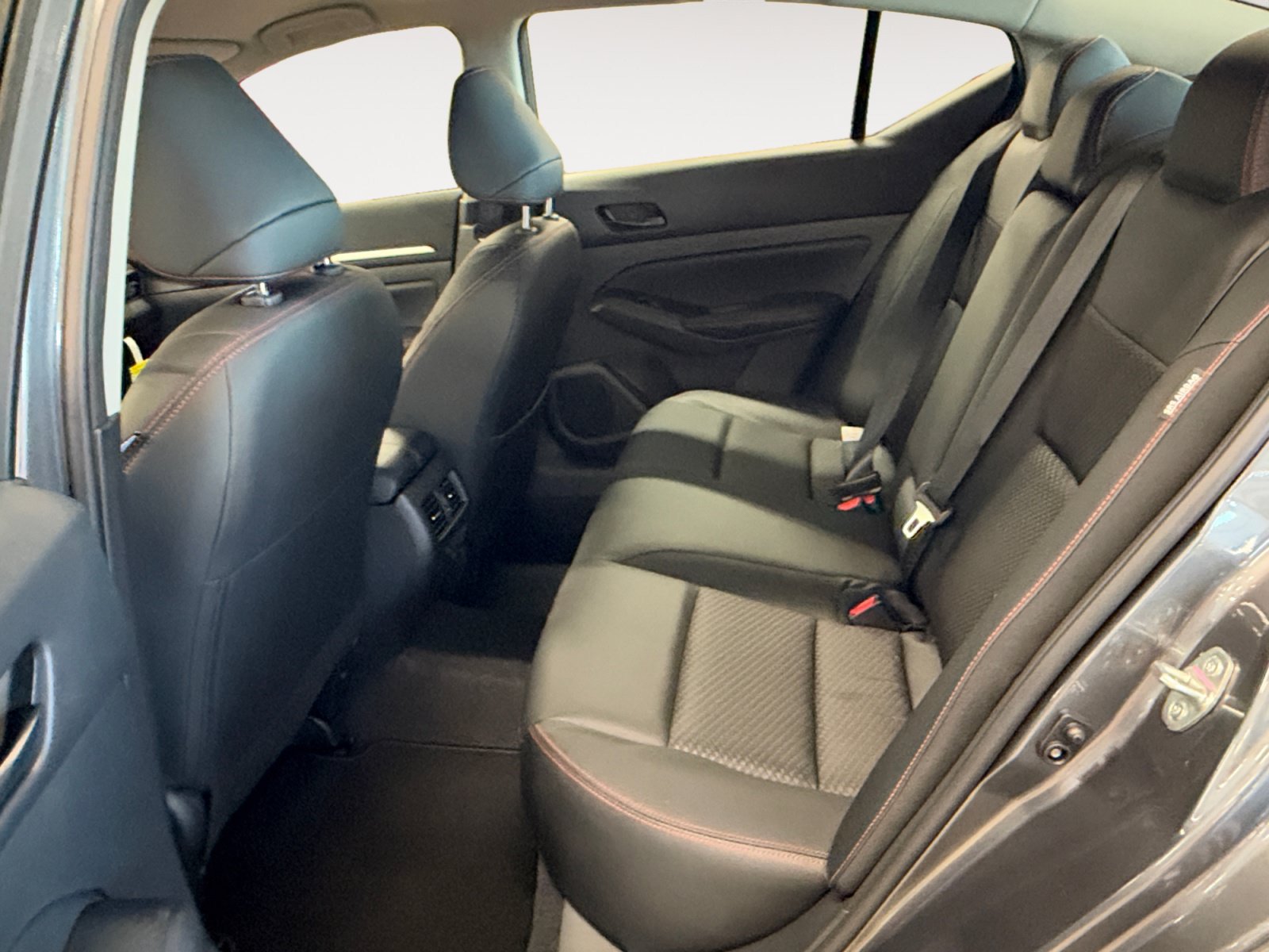 New 2027 Nissan Altima 2.5 SR FWD image 23