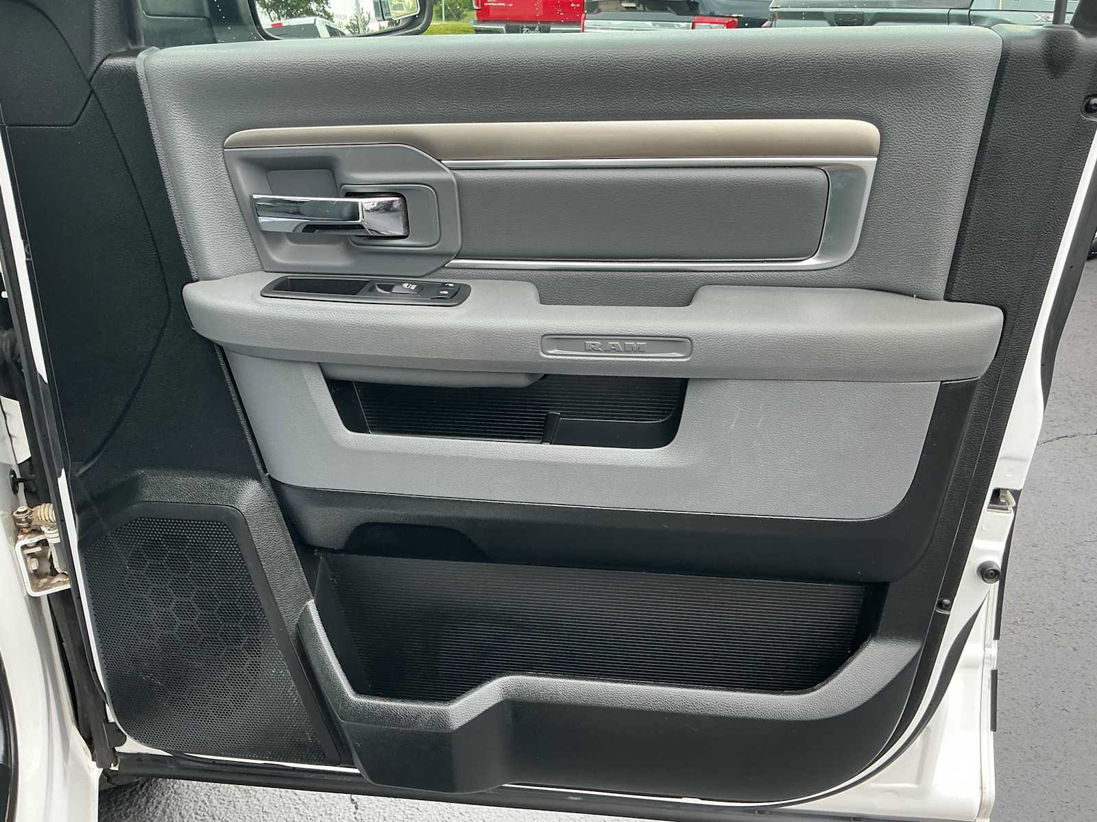 Used 2017 RAM 1500 Outdoorsman AWD/4WD image 24