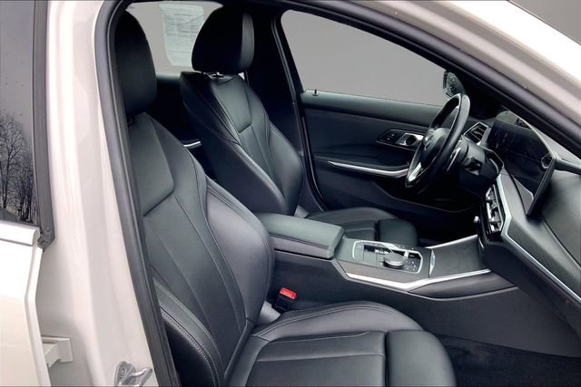 Used 2024 BMW 330i xDrive Sedan w/ Convenience Package image 7