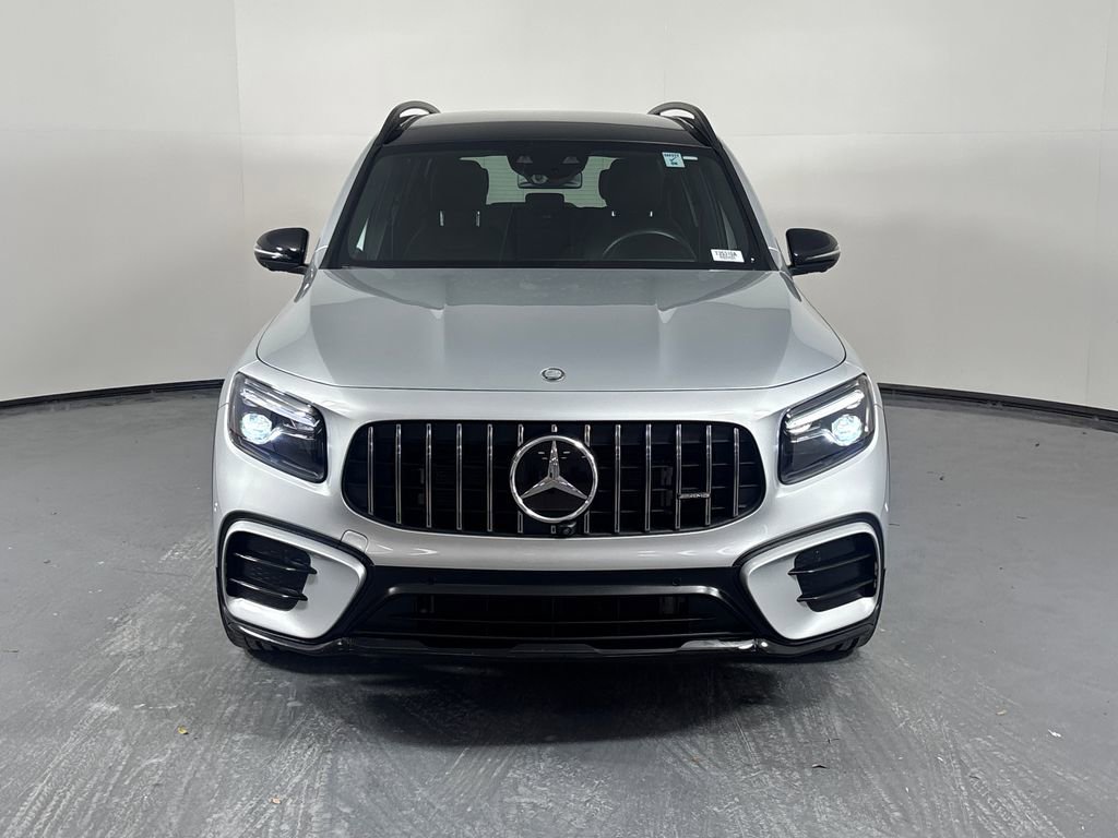Used 2024 Mercedes-Benz GLB 35 AMG 4MATIC image 2