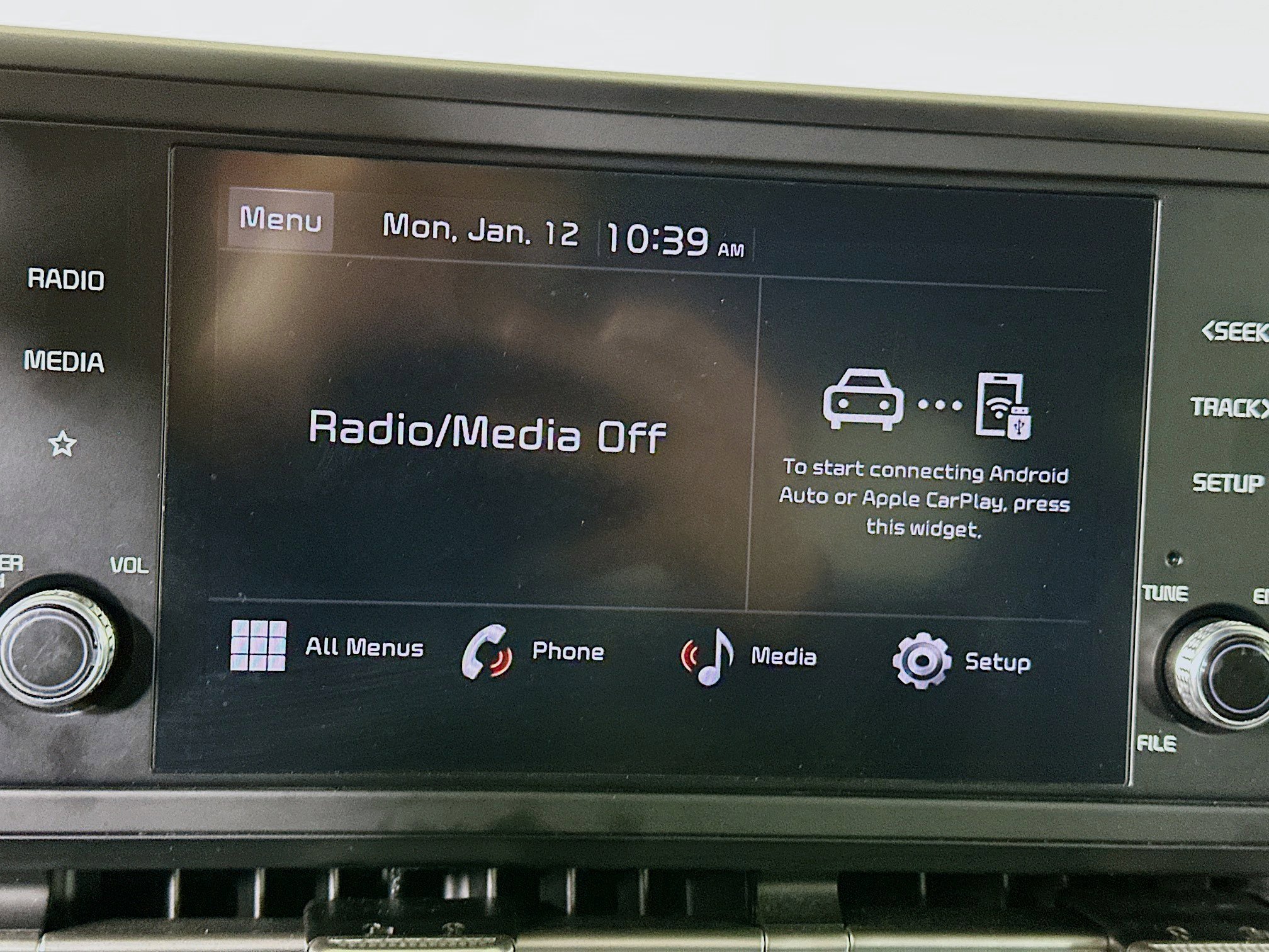 Used 2024 Kia Carnival LX image 21