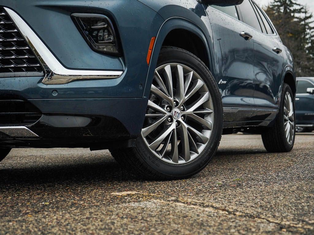 New 2026 Buick Enclave Avenir w/ Super Cruise Package AWD/4WD image 6