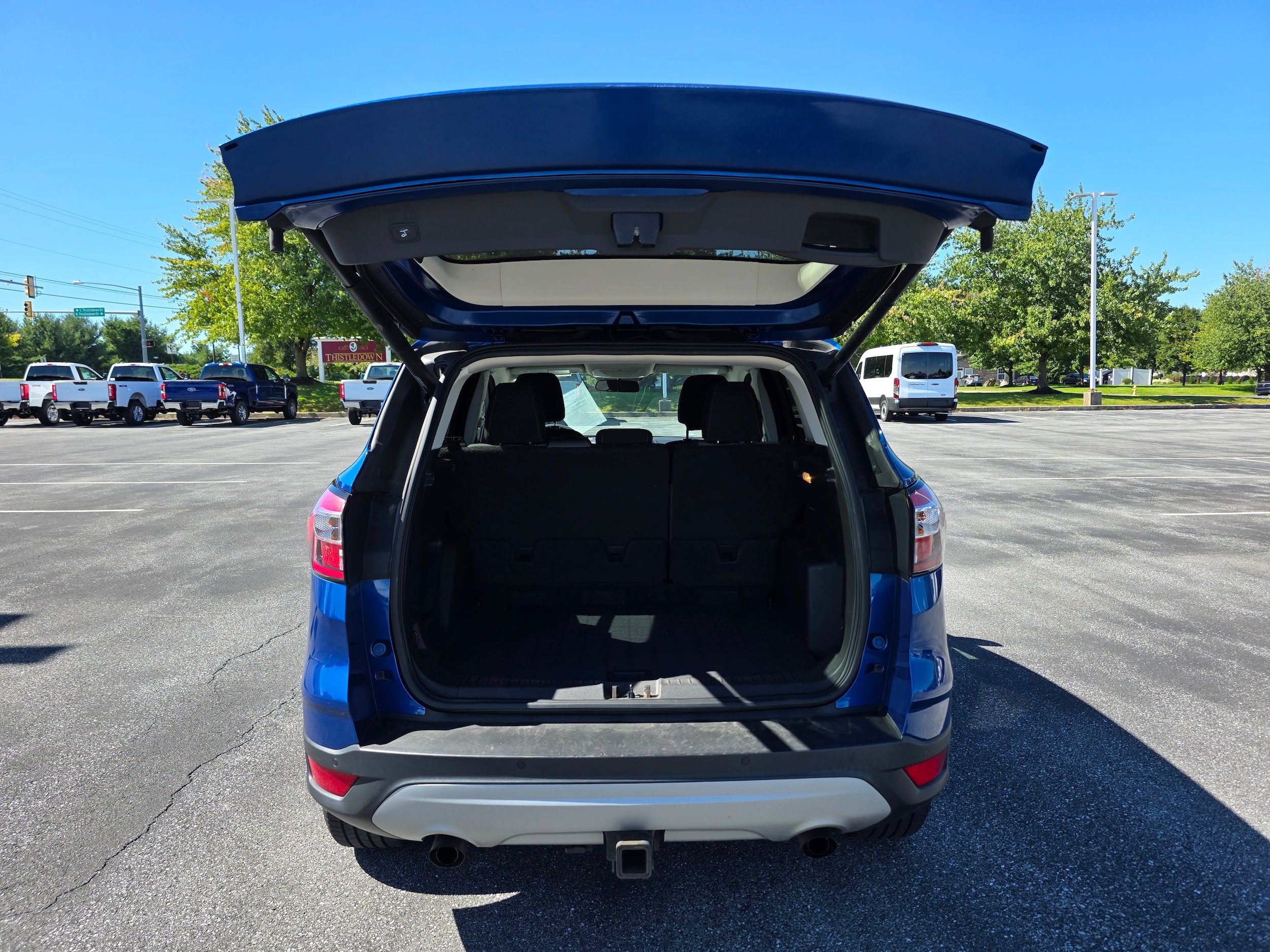 Used 2017 Ford Escape SE w/ Equipment Group 201A AWD/4WD image 9