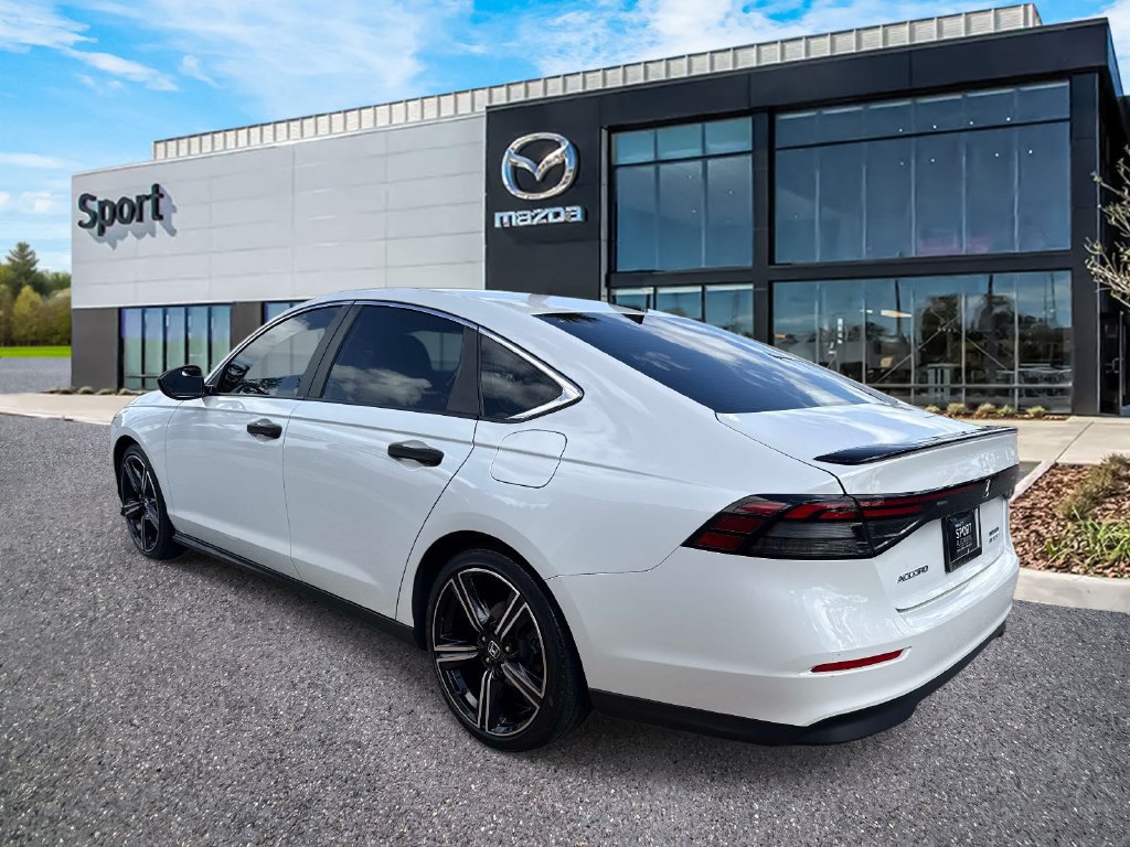 Used 2023 Honda Accord Sport image 6