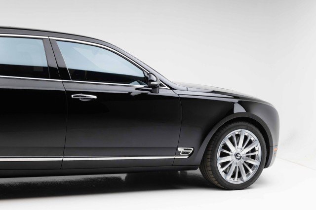 Used 2014 Bentley Mulsanne image 39