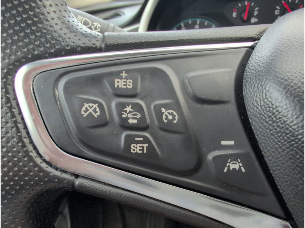 Used 2024 Chevrolet Malibu LT image 24