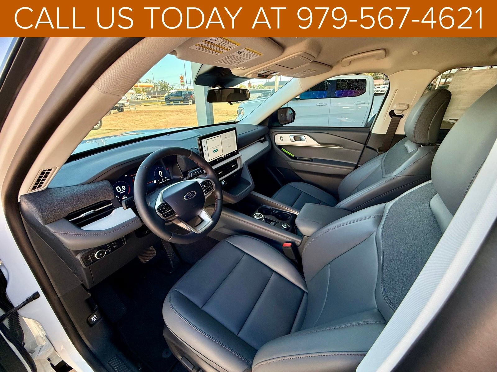 New 2026 Ford Explorer Active w/ Active Comfort Package image 7