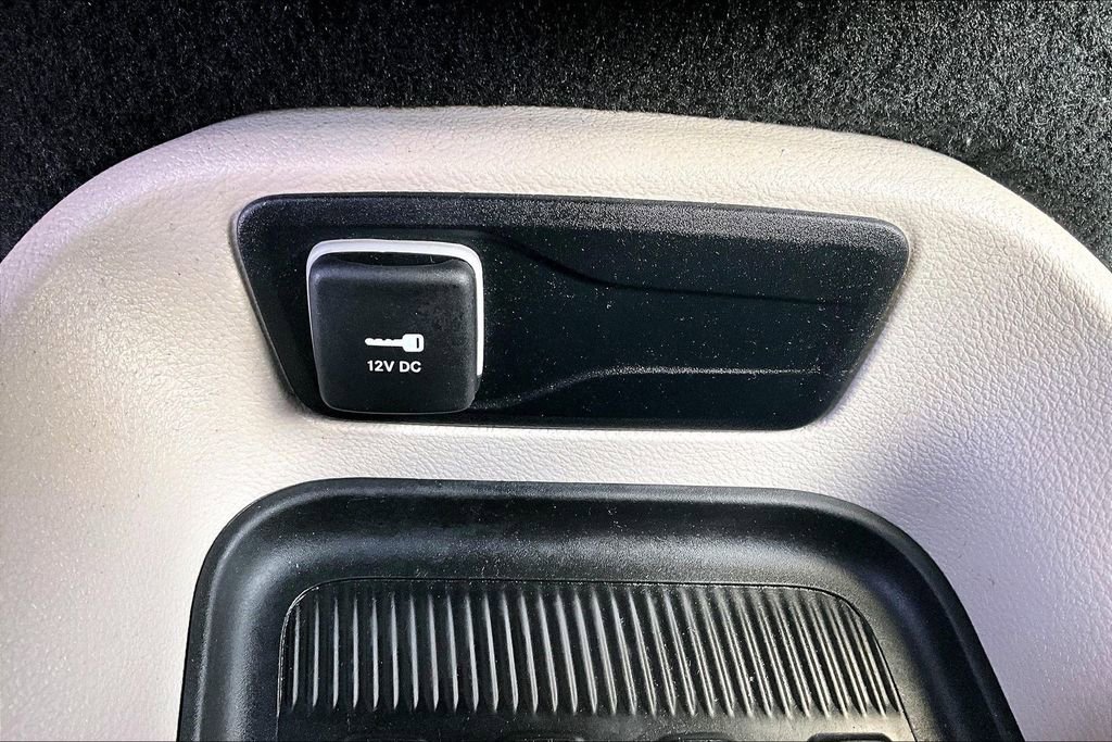 Used 2024 Chrysler Pacifica Touring-L image 15