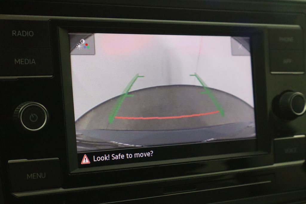 Used 2022 Volkswagen Atlas SE image 35