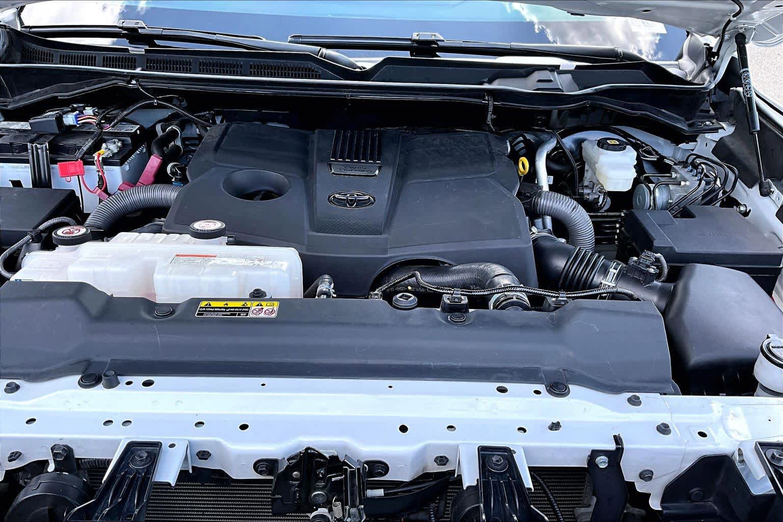 Used 2022 Toyota Tundra Limited w/ TRD Off-Road Package RWD image 31