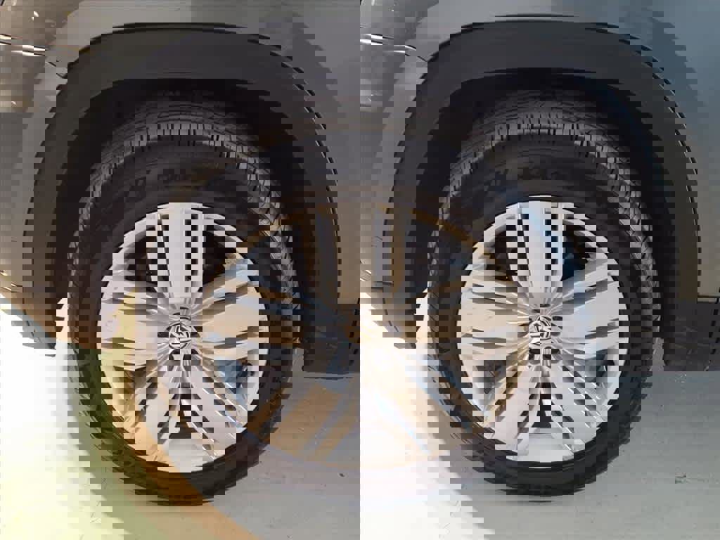 Used 2019 Volkswagen Atlas SEL image 8