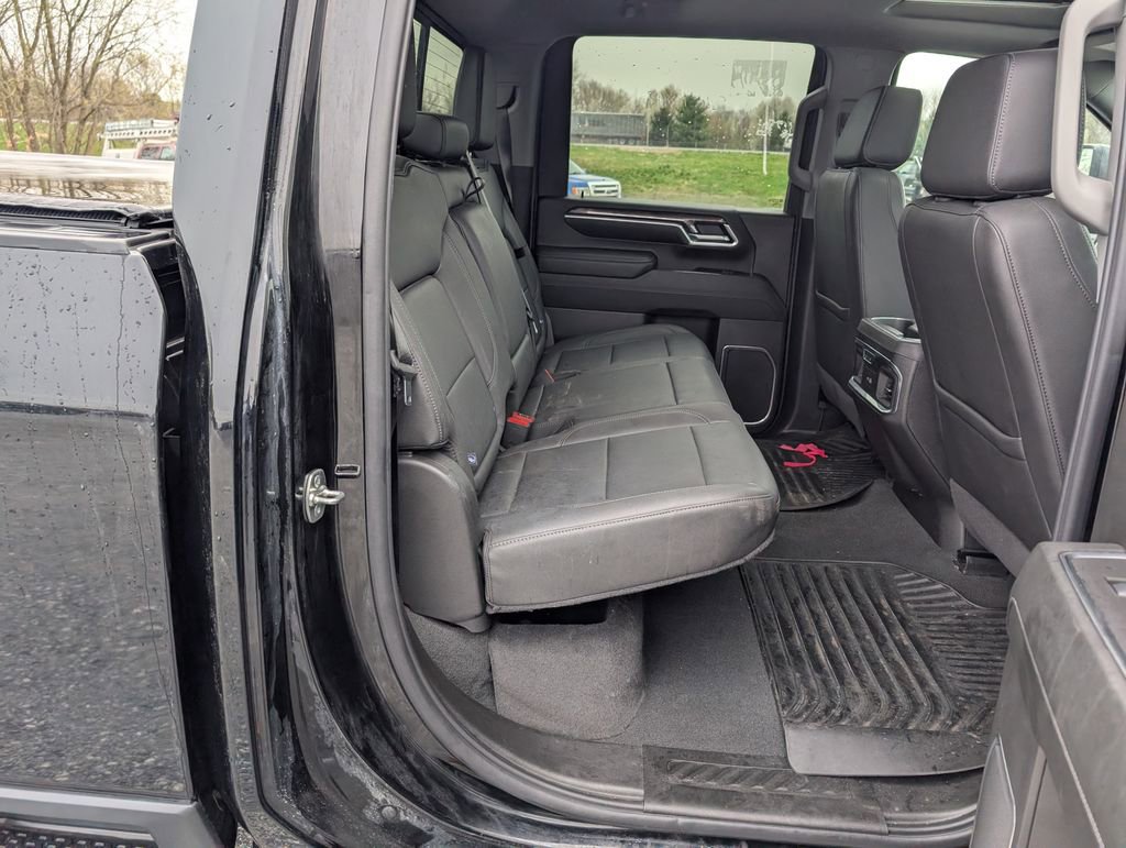 Used 2025 Chevrolet Silverado 2500 LTZ w/ Trail Boss Package image 19